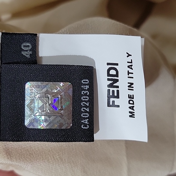 Fendi Cream waffle knit silk top with side ruffle 40 brand runs small - Picture 8 of 16